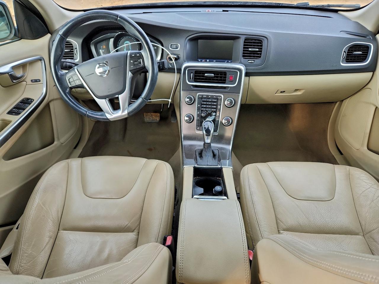 Volvo S60 T5 Image 3