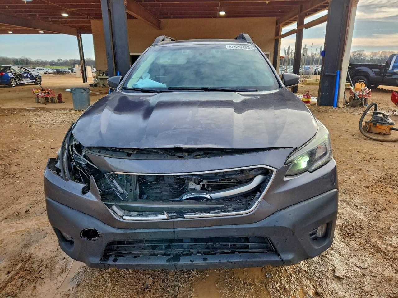 Subaru Outback Premium Image 9