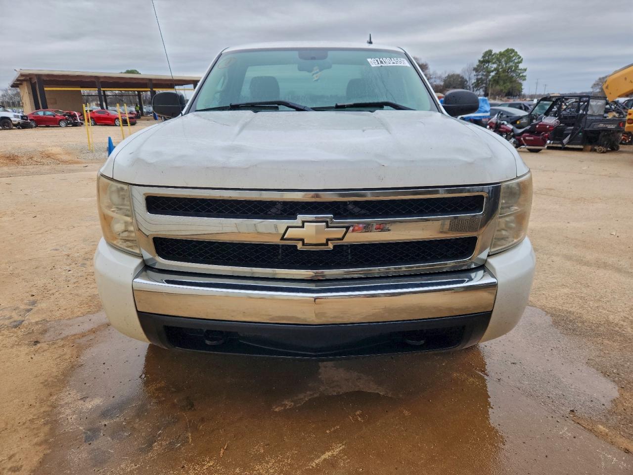 Chevrolet Silverado K1500 Image 4