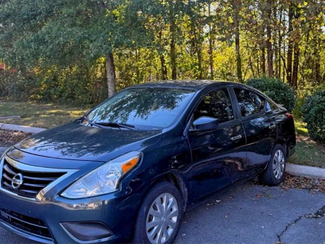 Nissan Versa S Image 7