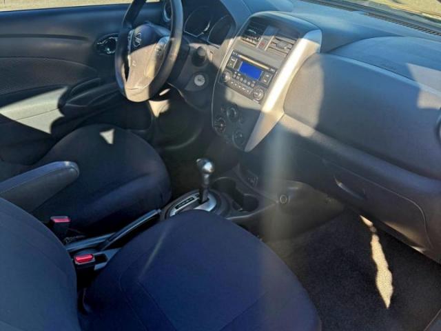 Nissan Versa S Image 4