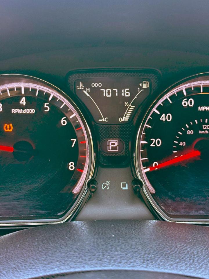 Nissan Versa S Image 5