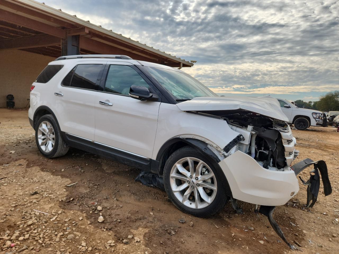 Ford Explorer Xlt Image 2