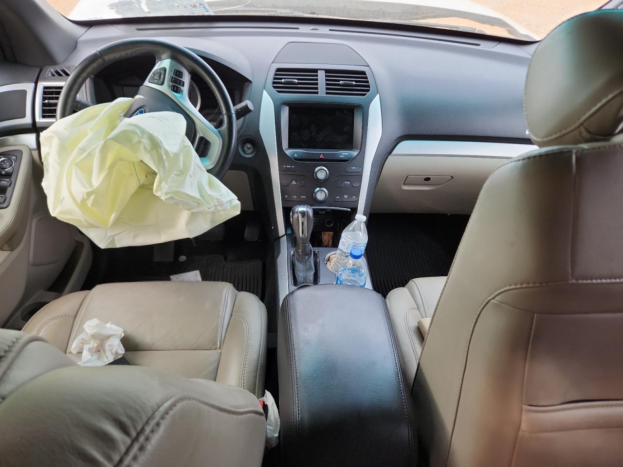 Ford Explorer Xlt Image 7