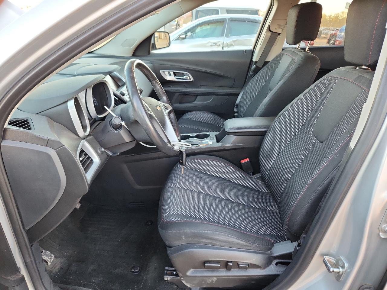 Chevrolet Equinox Lt Image 2