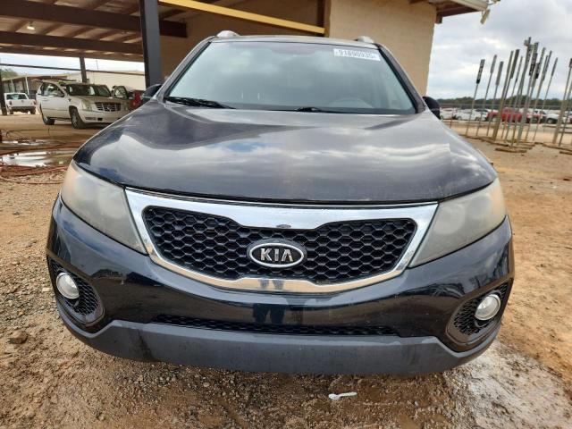 Kia Sorento Base Image 2