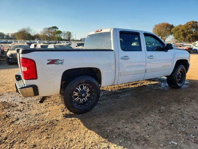 Chevrolet Silverado K1500 Crew Cab Image 12