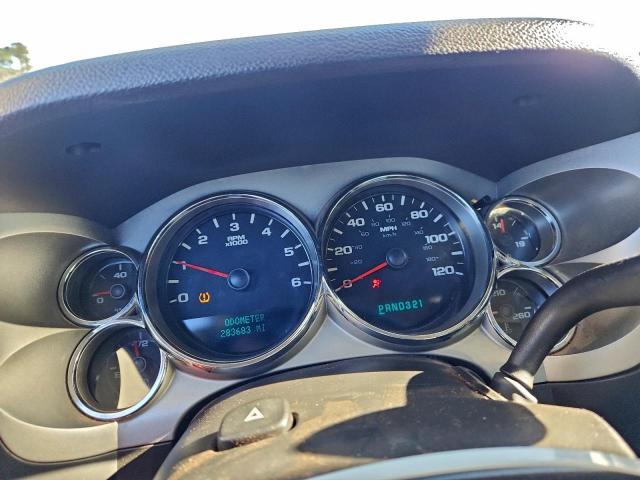 Chevrolet Silverado K1500 Crew Cab Image 9