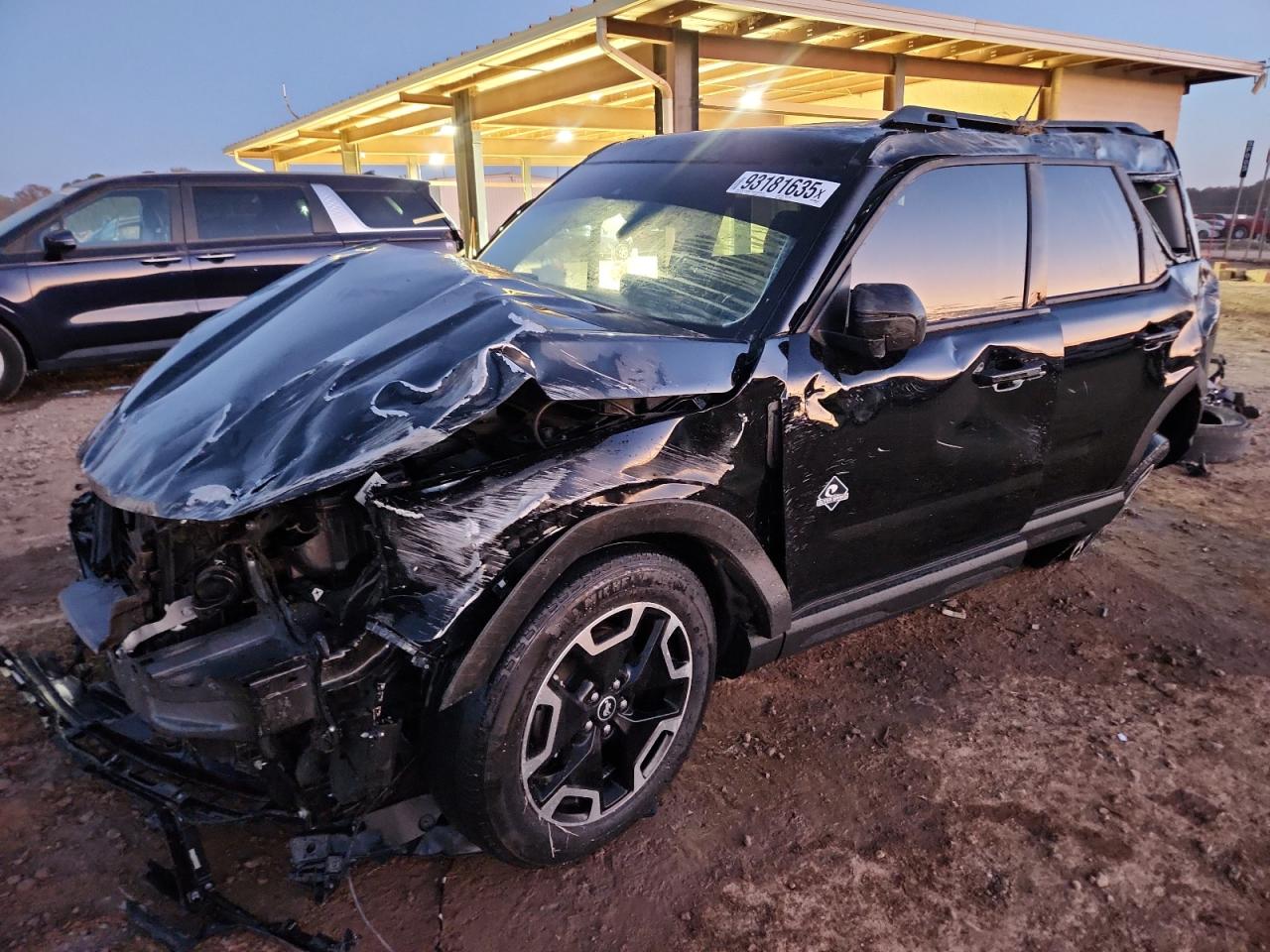 Ford Bronco Outer Banks Image 1