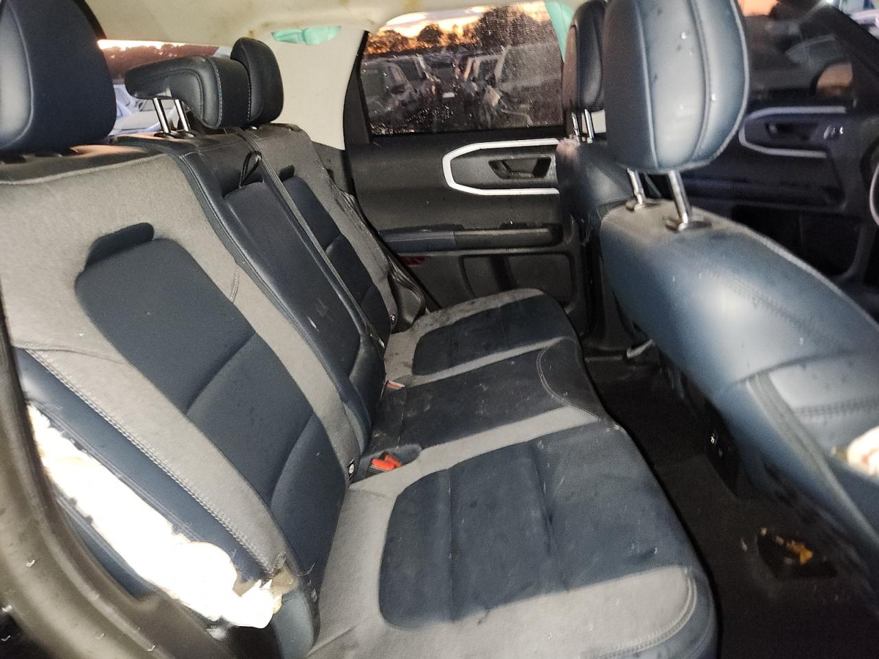 Ford Bronco Outer Banks Image 8