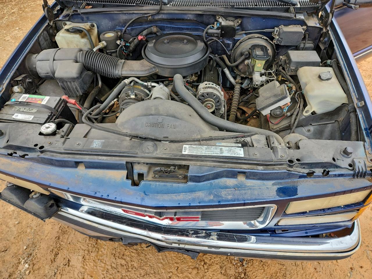 GMC Sierra C1500 Image 11