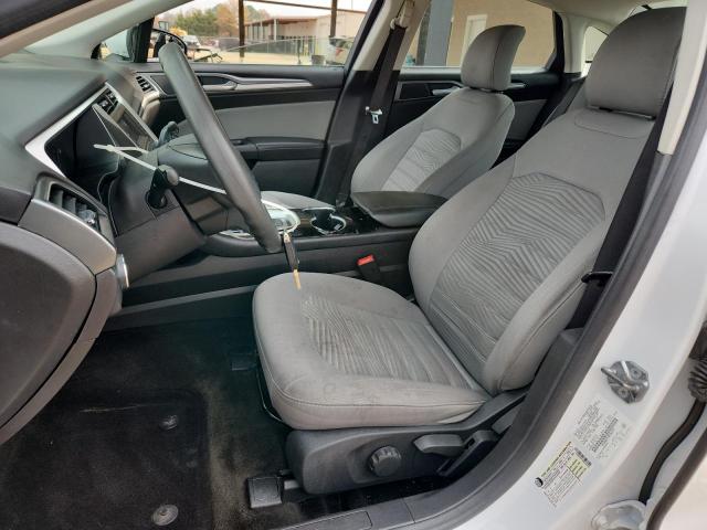 Ford Fusion S Image 3