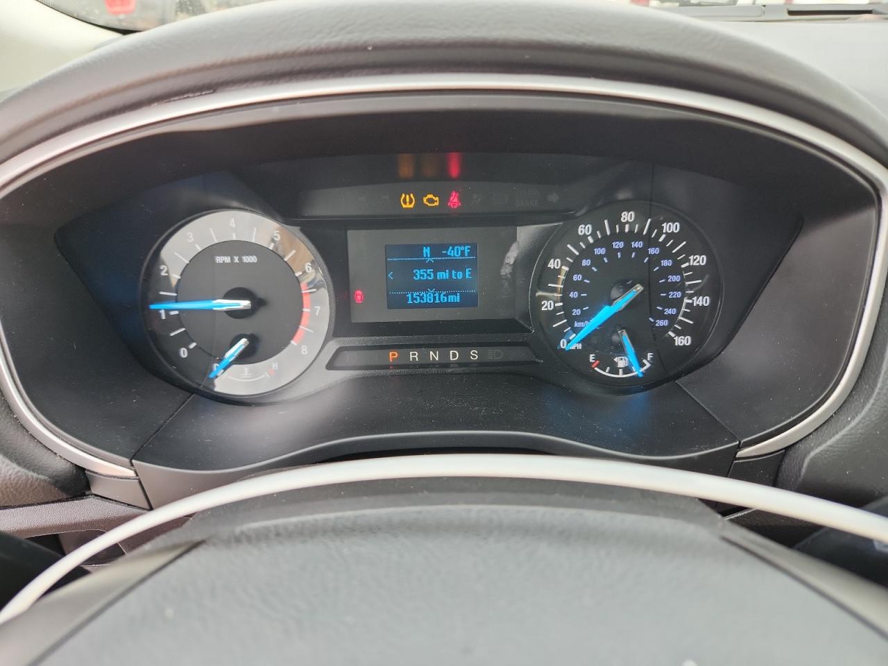 Ford Fusion S Image 12