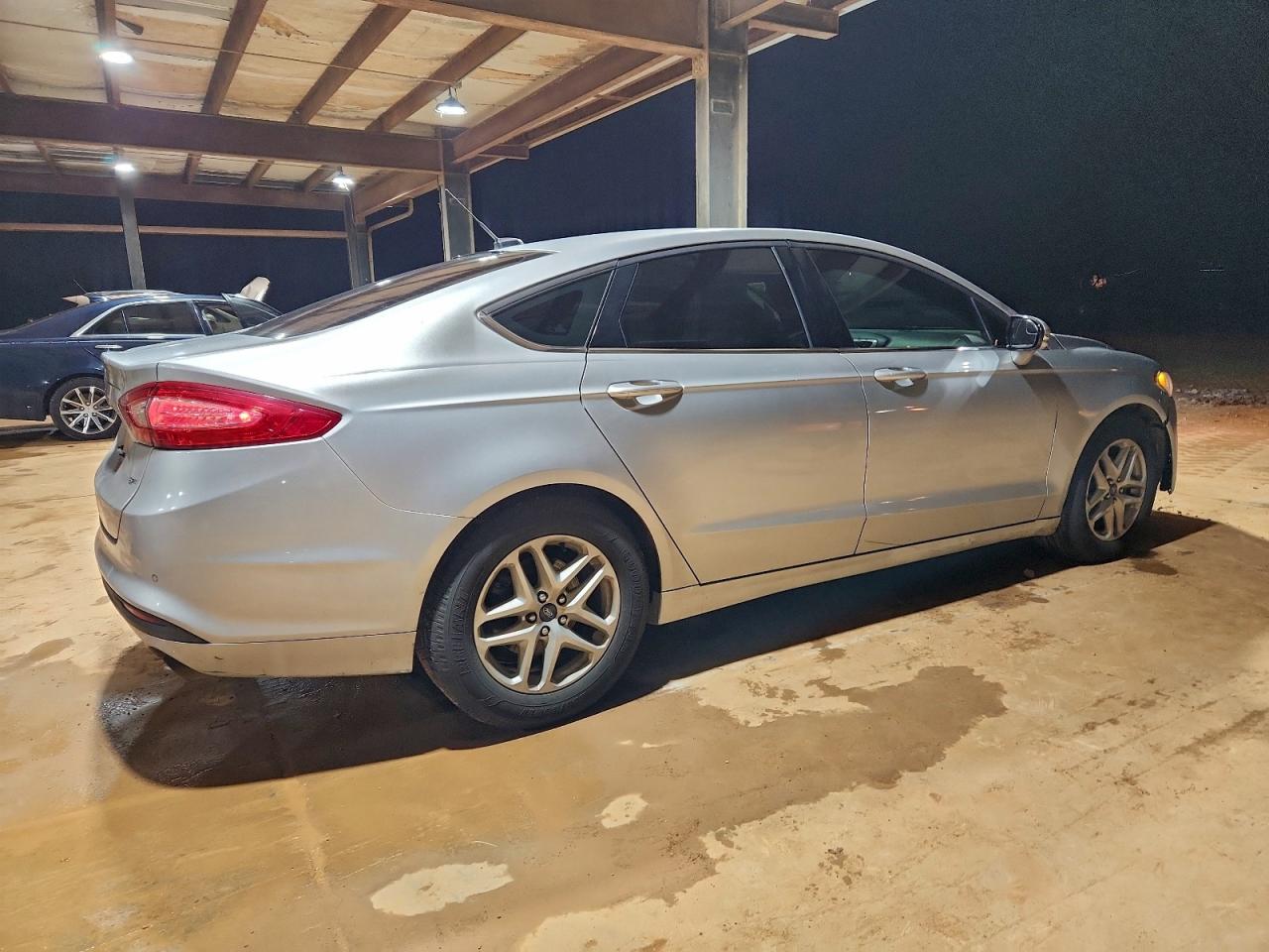 Ford Fusion Se Image 10