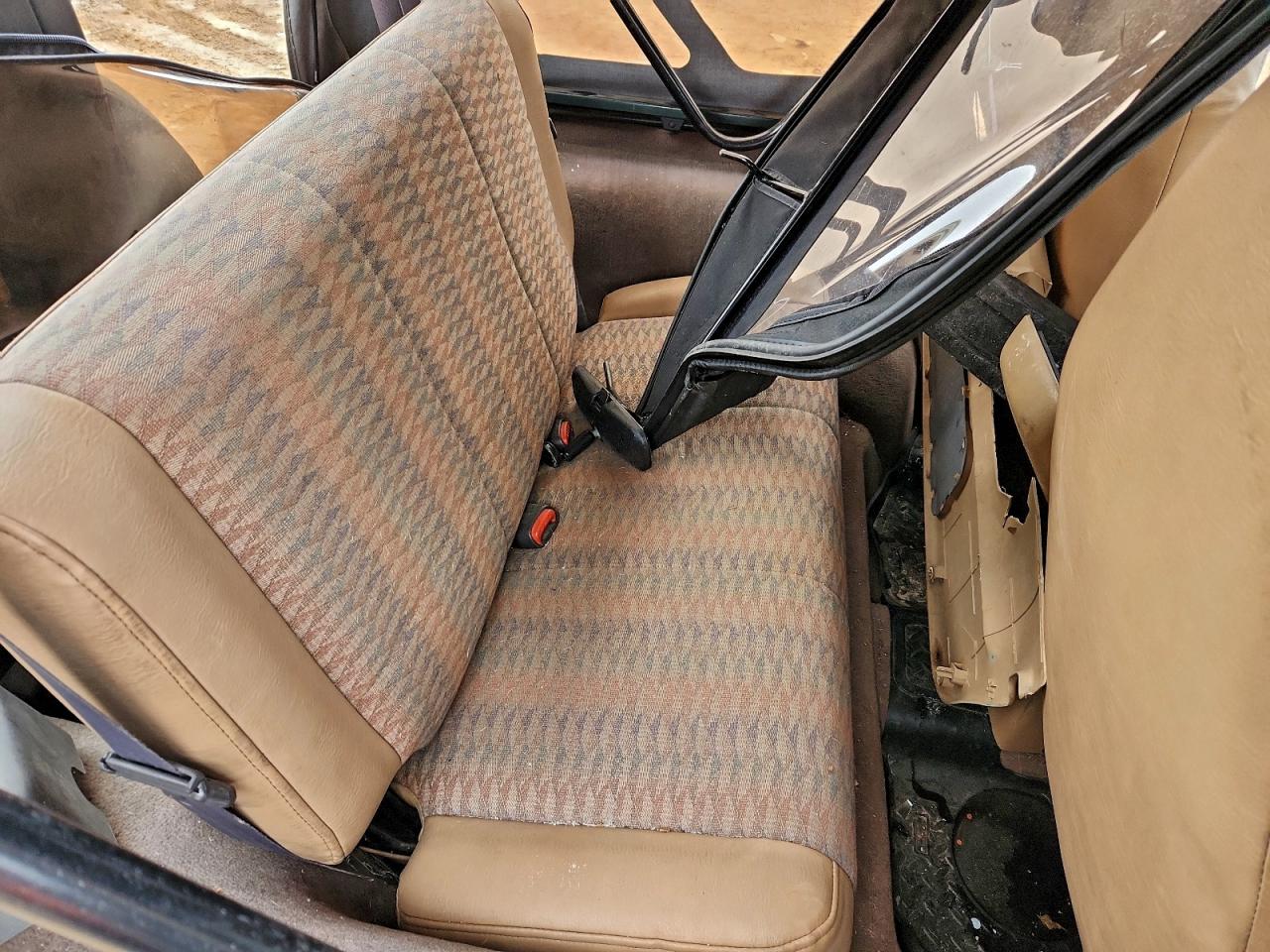 Jeep Wrangler Se Image 7