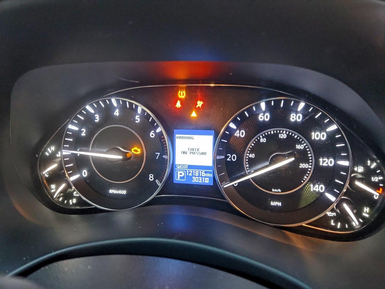 Nissan Armada Sv Image 10