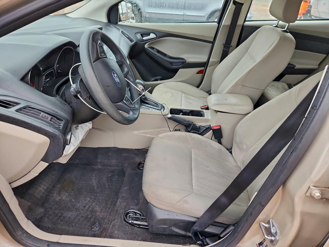 Ford Focus Se Image 9