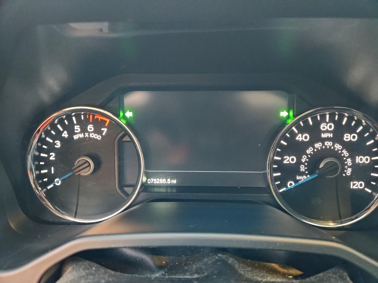 Ford F-150 Supercrew Image 8