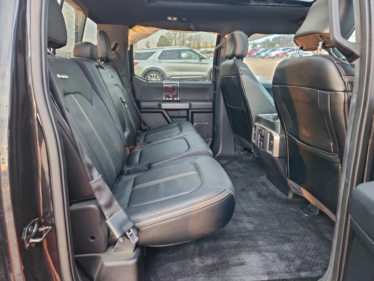 Ford F-150 Supercrew Image 5