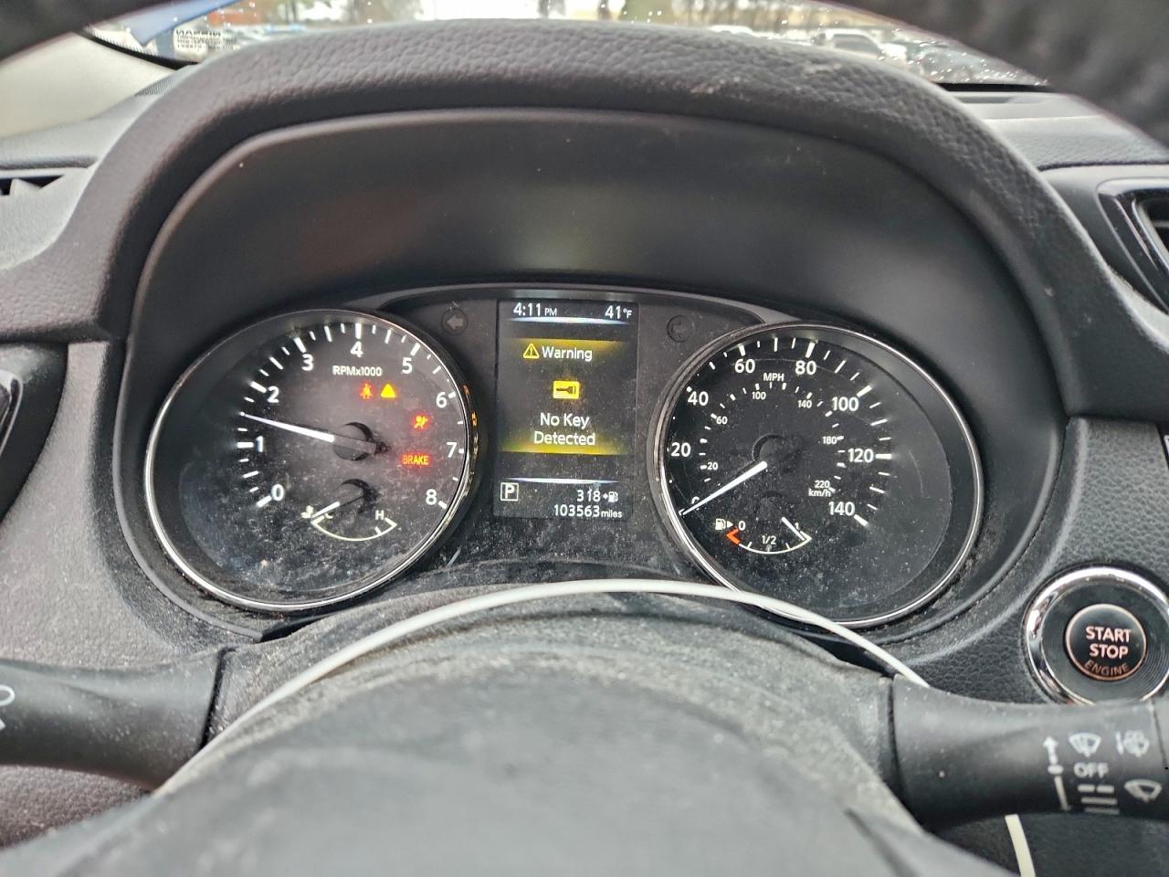 Nissan Rogue S Image 7