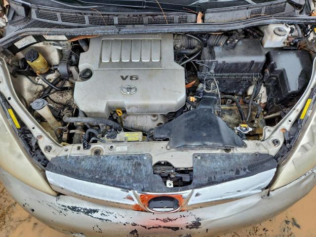 Toyota Sienna Xle Image 11