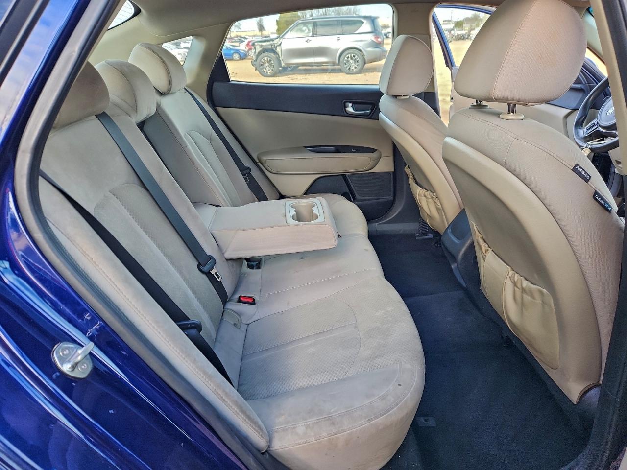 Kia Optima Lx Image 7