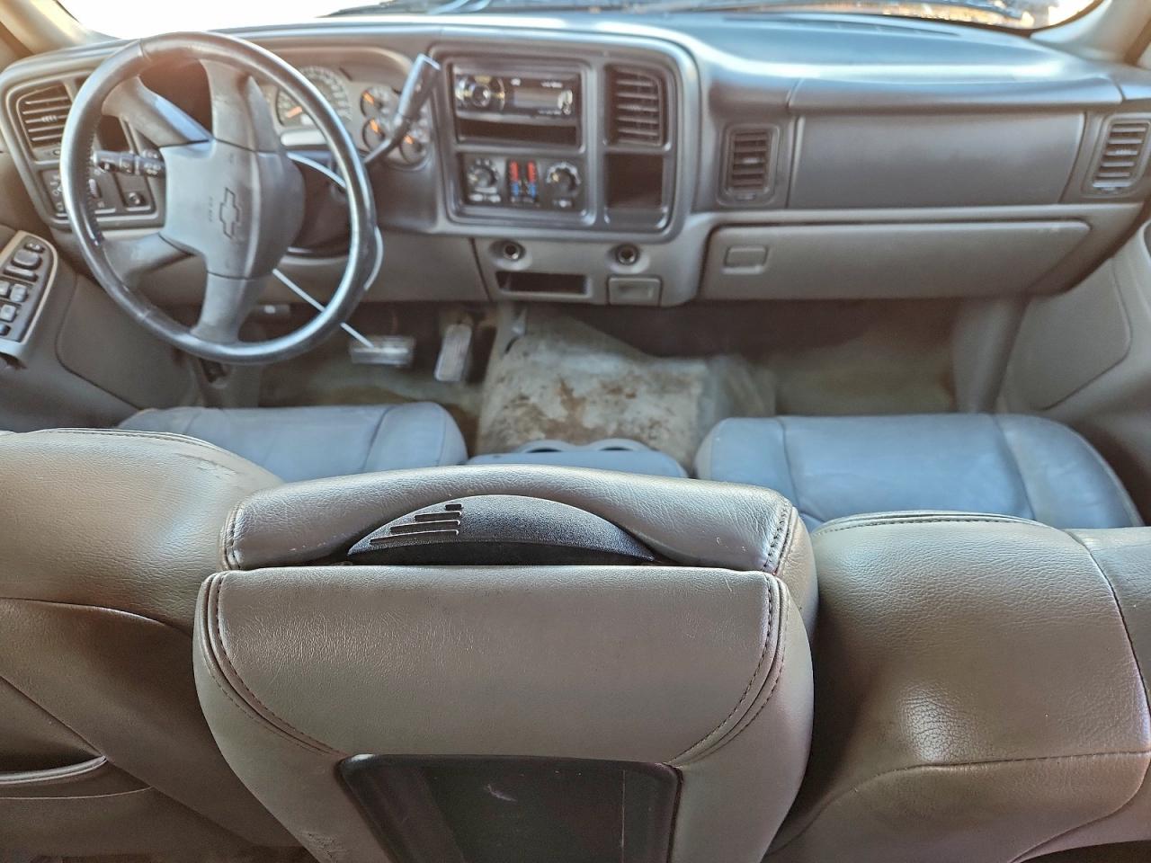 Chevrolet Tahoe C1500 Image 13