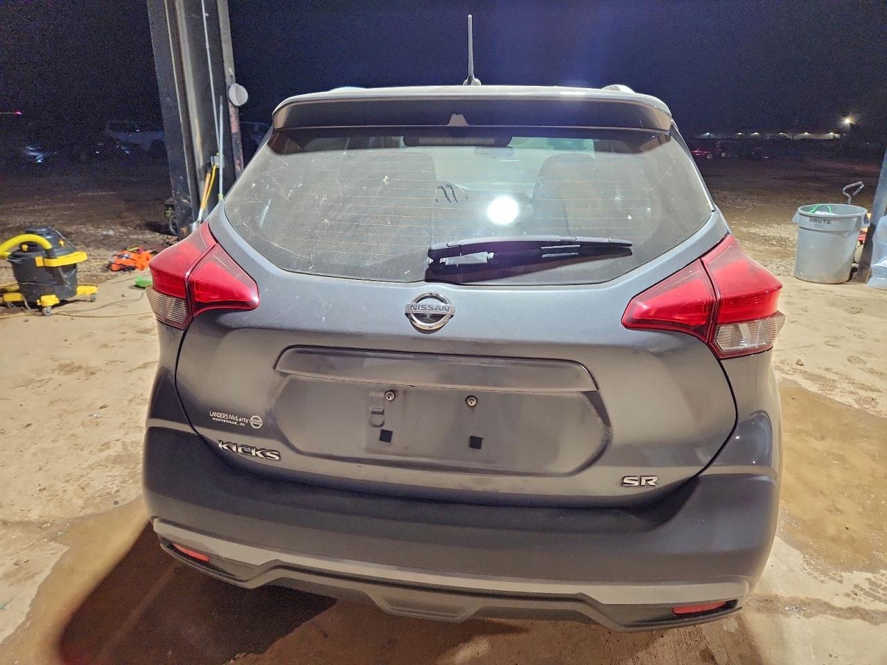 Nissan Kicks S Image 5