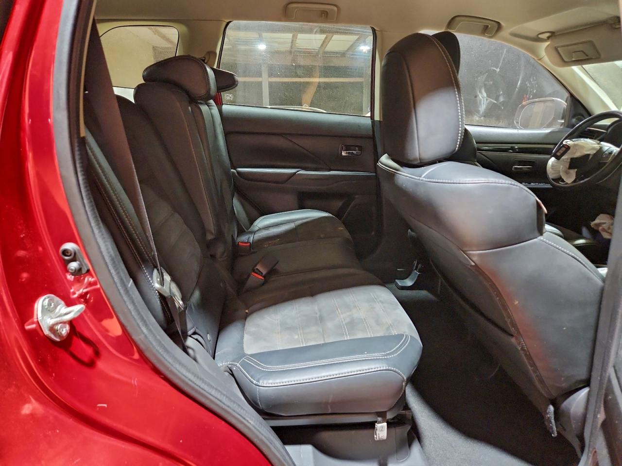 Mitsubishi Outlander Se Image 3