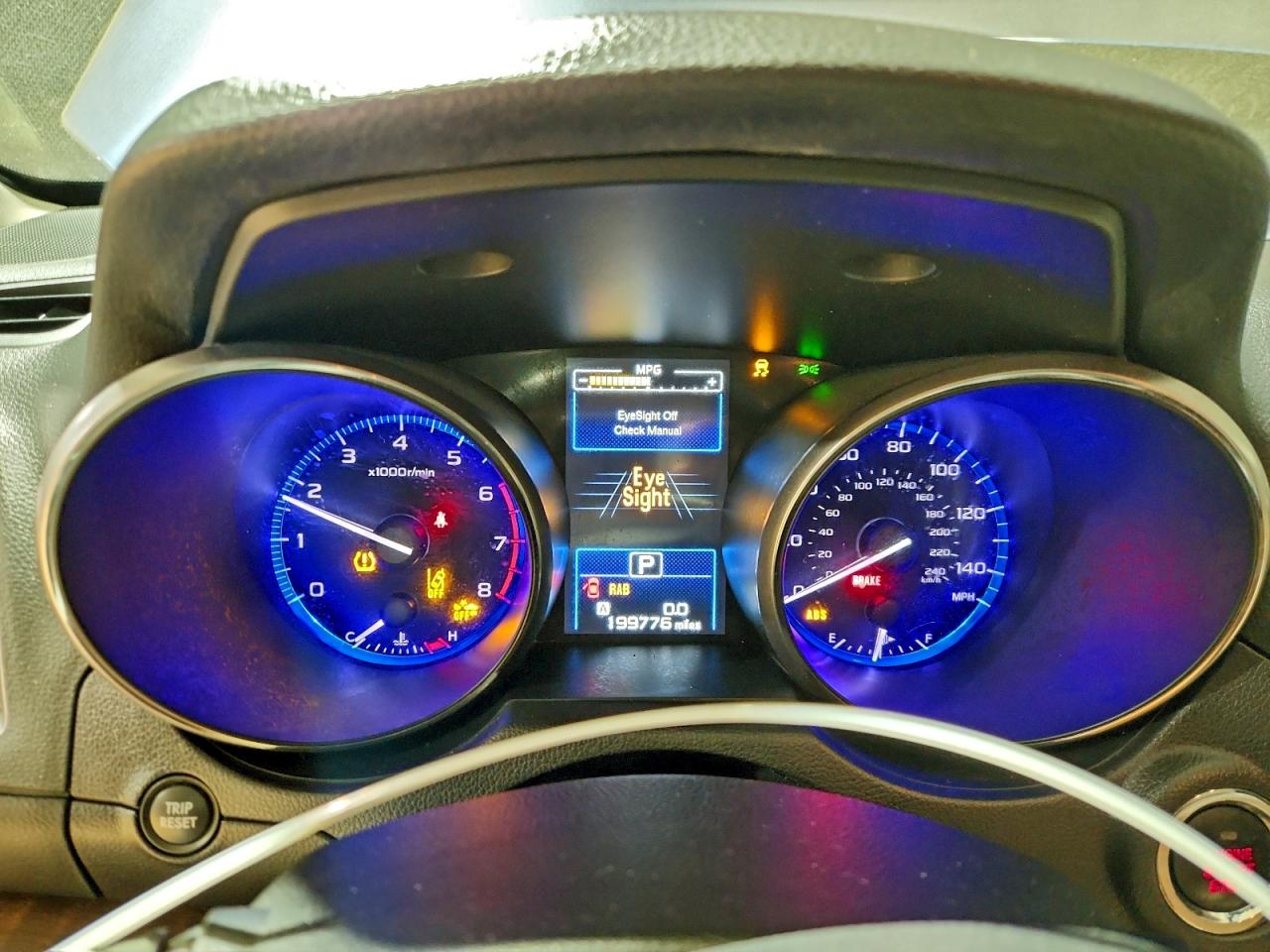 Subaru Outback 2.5i Limited Image 8