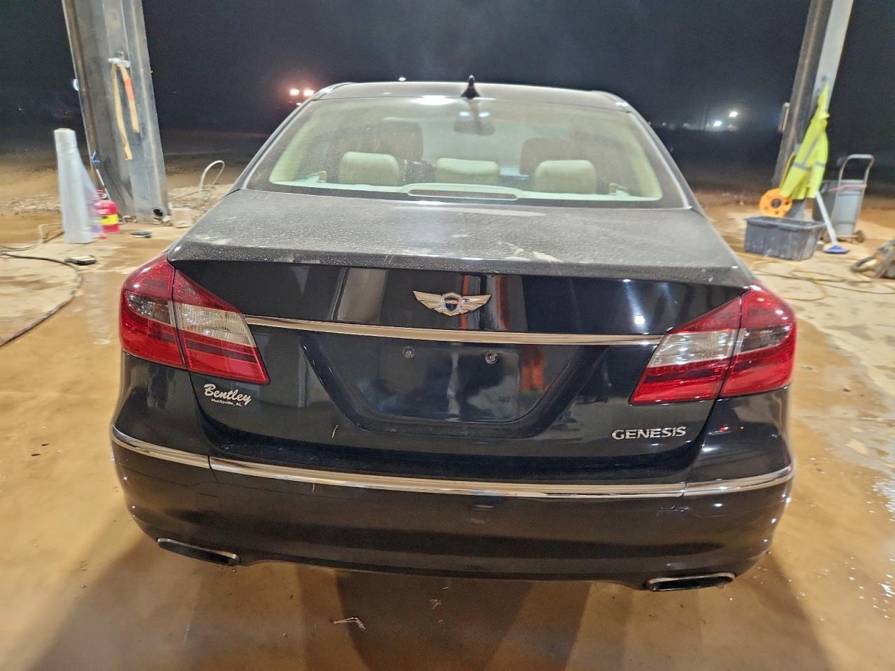 Hyundai Genesis 3.8l Image 7