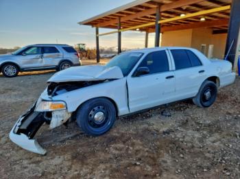  Salvage Ford Crown Vic
