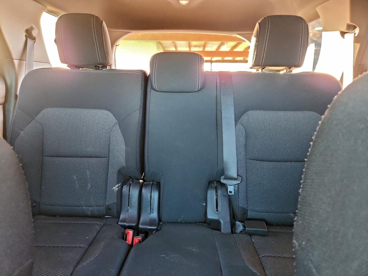 Ford Explorer Xlt Image 8