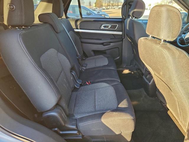 Ford Explorer Xlt Image 10