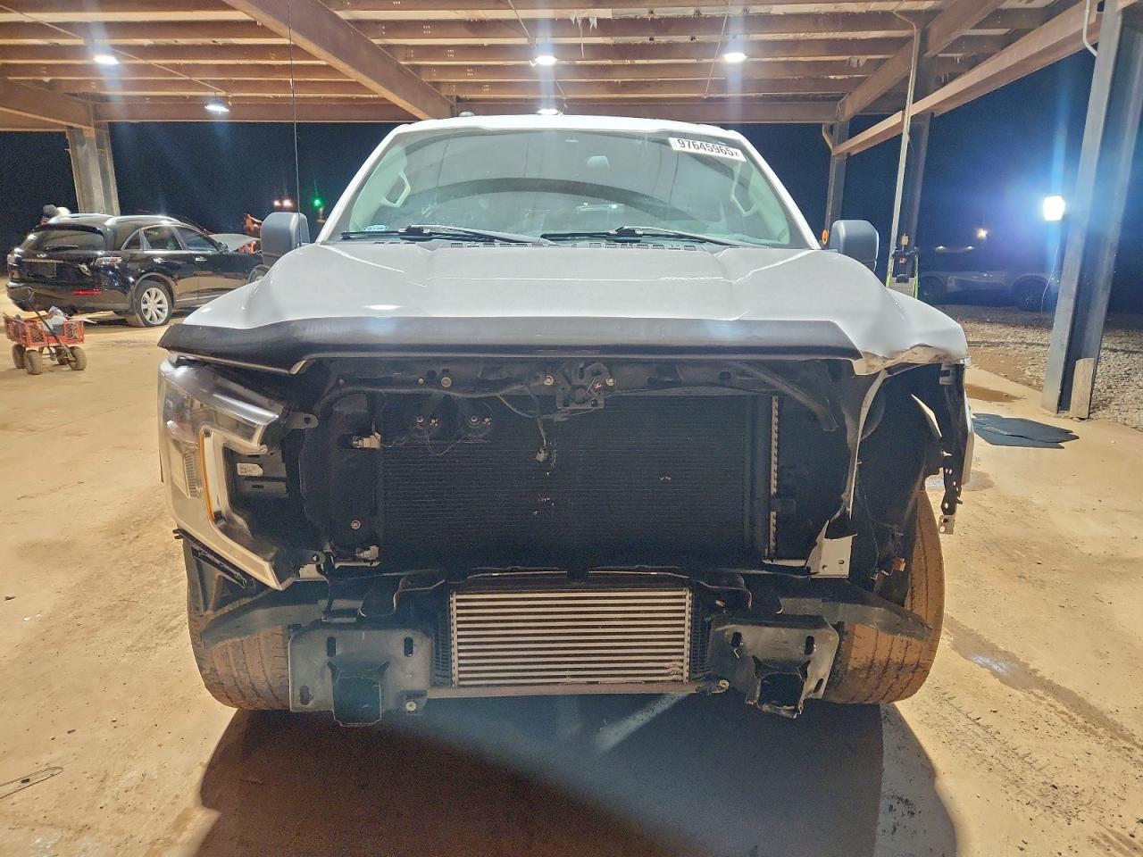 Ford F-150 Super Cab Image 12