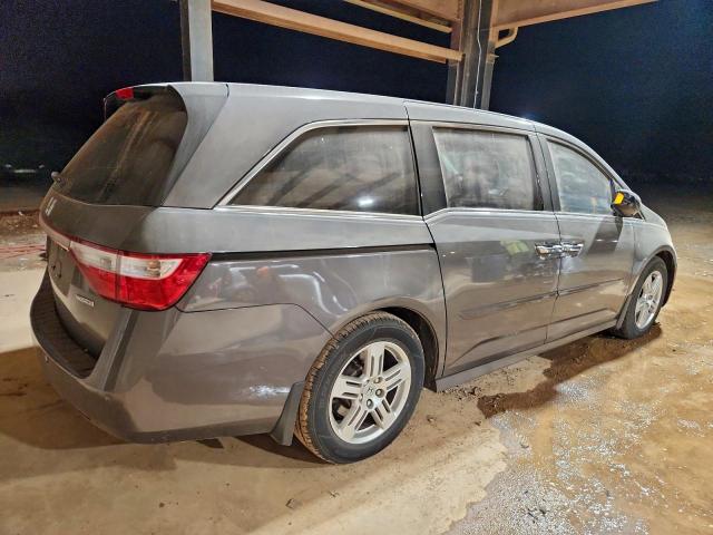 Honda Odyssey Touring Image 7
