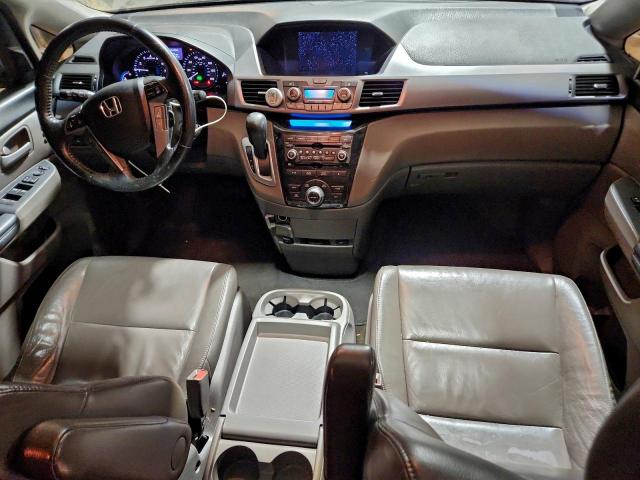 Honda Odyssey Touring Image 9