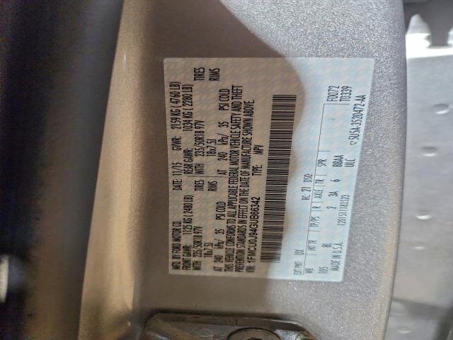 Ford Escape Titanium Image 2