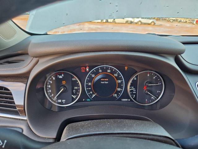 Buick LaCrosse Essence Image 3