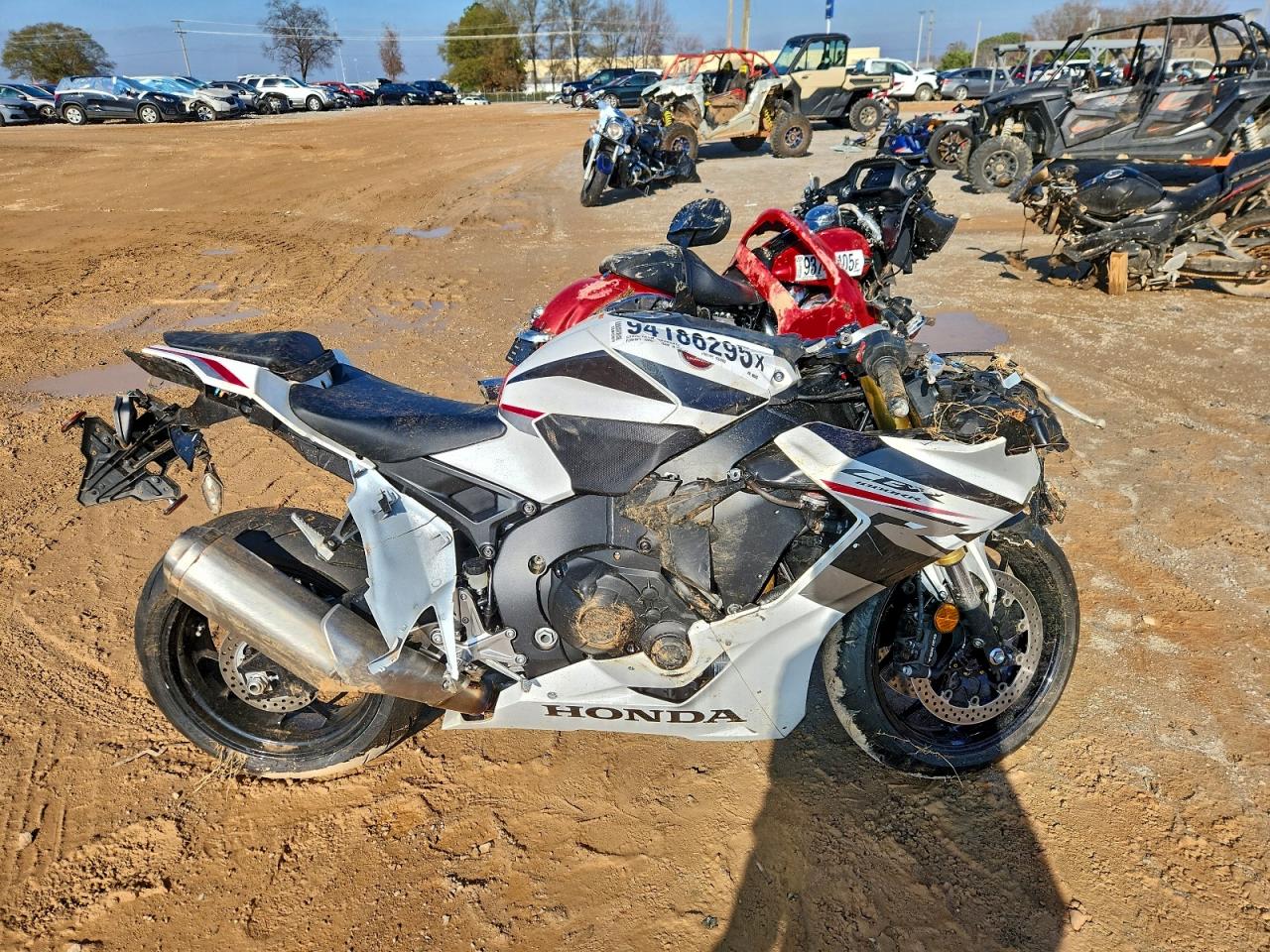 Honda Cbr Cycle Rr Image 1