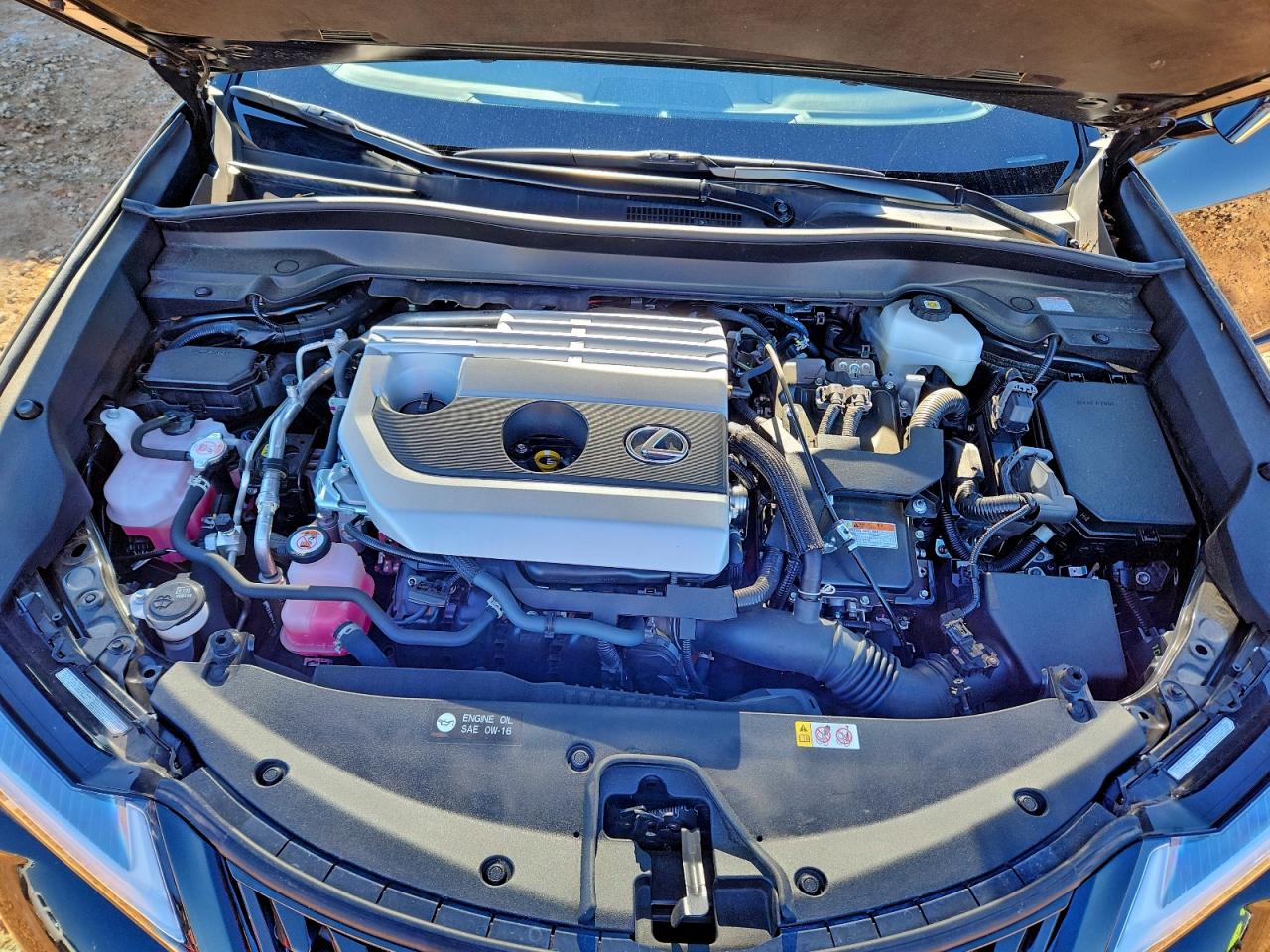 Lexus Ux 250h Base Image 7