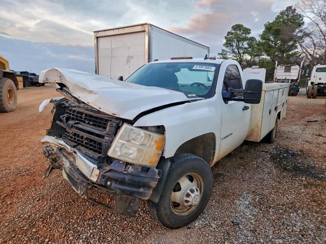Chevrolet Silverado C3500 Image 10