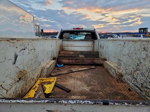 Chevrolet Silverado C3500 Image 6