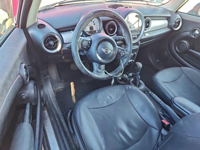 MINI Cooper Image 12
