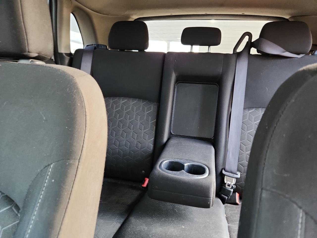 Mitsubishi Outlander Es Image 12