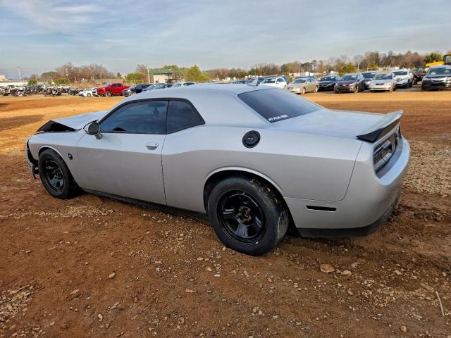 Dodge Challenger R/t Scat Pack Image 3