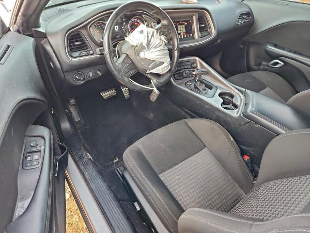 Dodge Challenger R/t Scat Pack Image 7