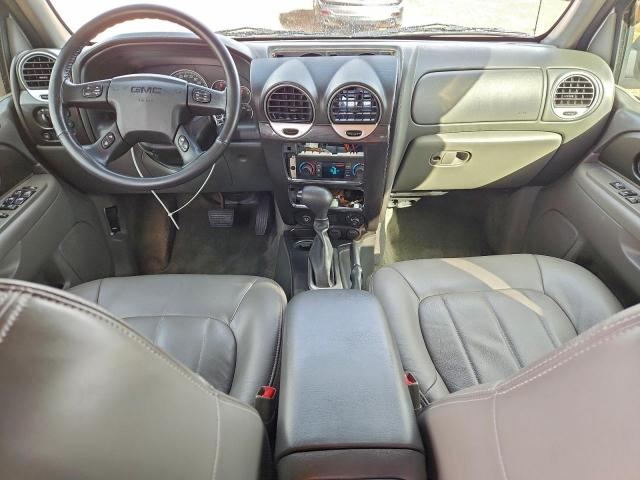 GMC Envoy Xuv Image 6