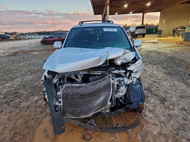 Ford Escape Limited Image 5