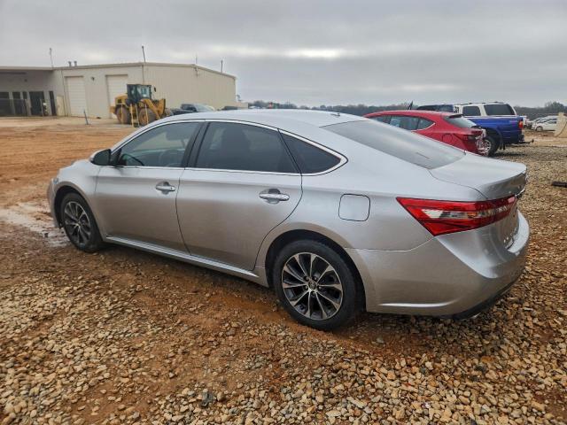 Toyota Avalon Xle Image 11